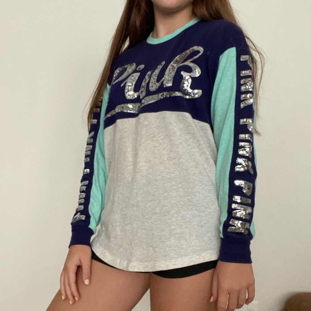 VS Pink blue sweatshirt